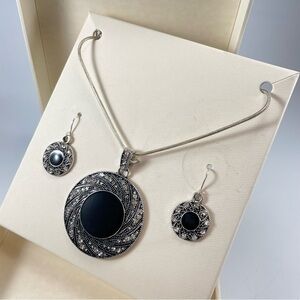 Kim Rogers Silver Tone Black Enamel Rhinestone Necklace Earring Gift Set In Box